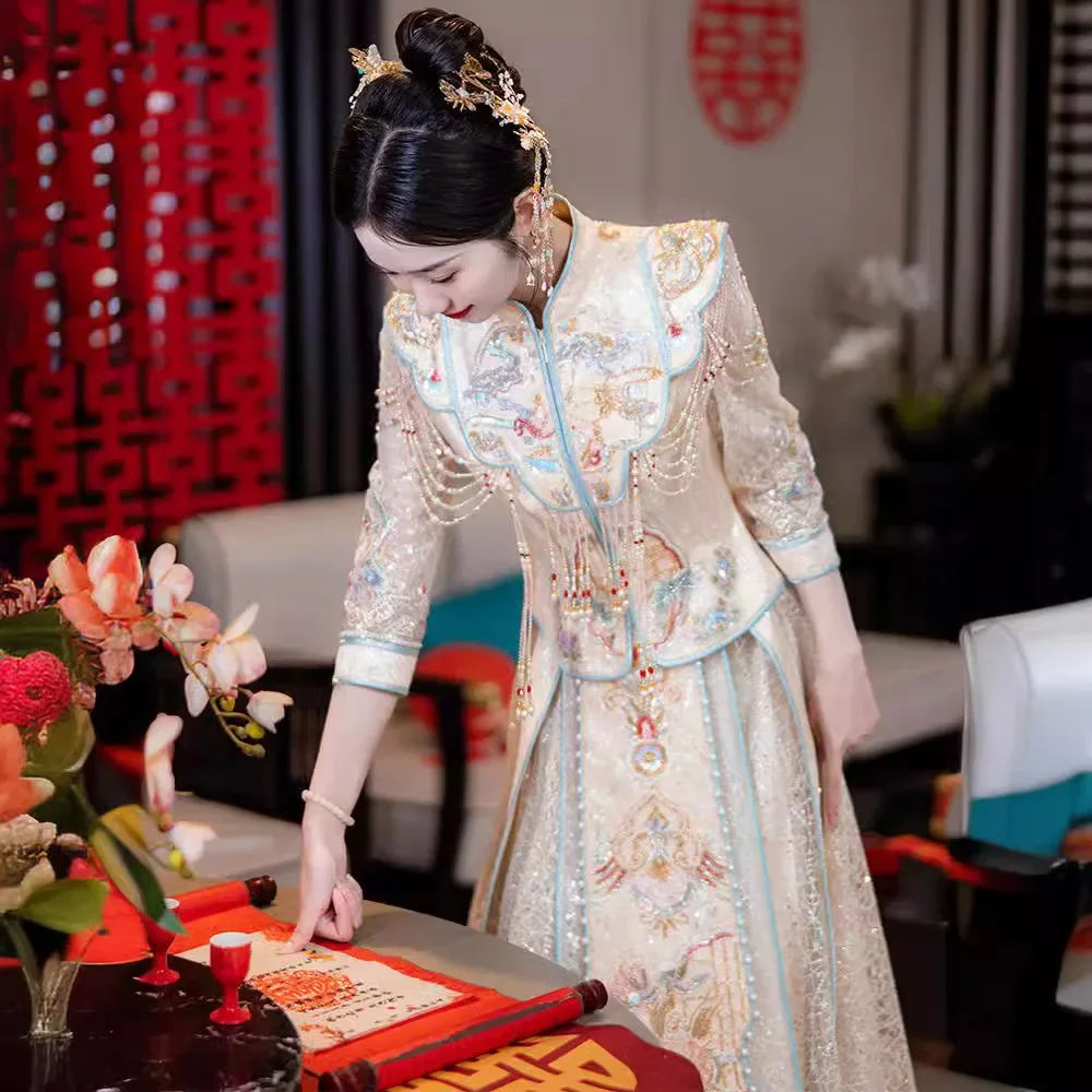 Overseas Chinese Bride Wedding Dress Slim Cheongsam Chinese Style Marriage Set Exquisite Costume Oriental Toast Clothing