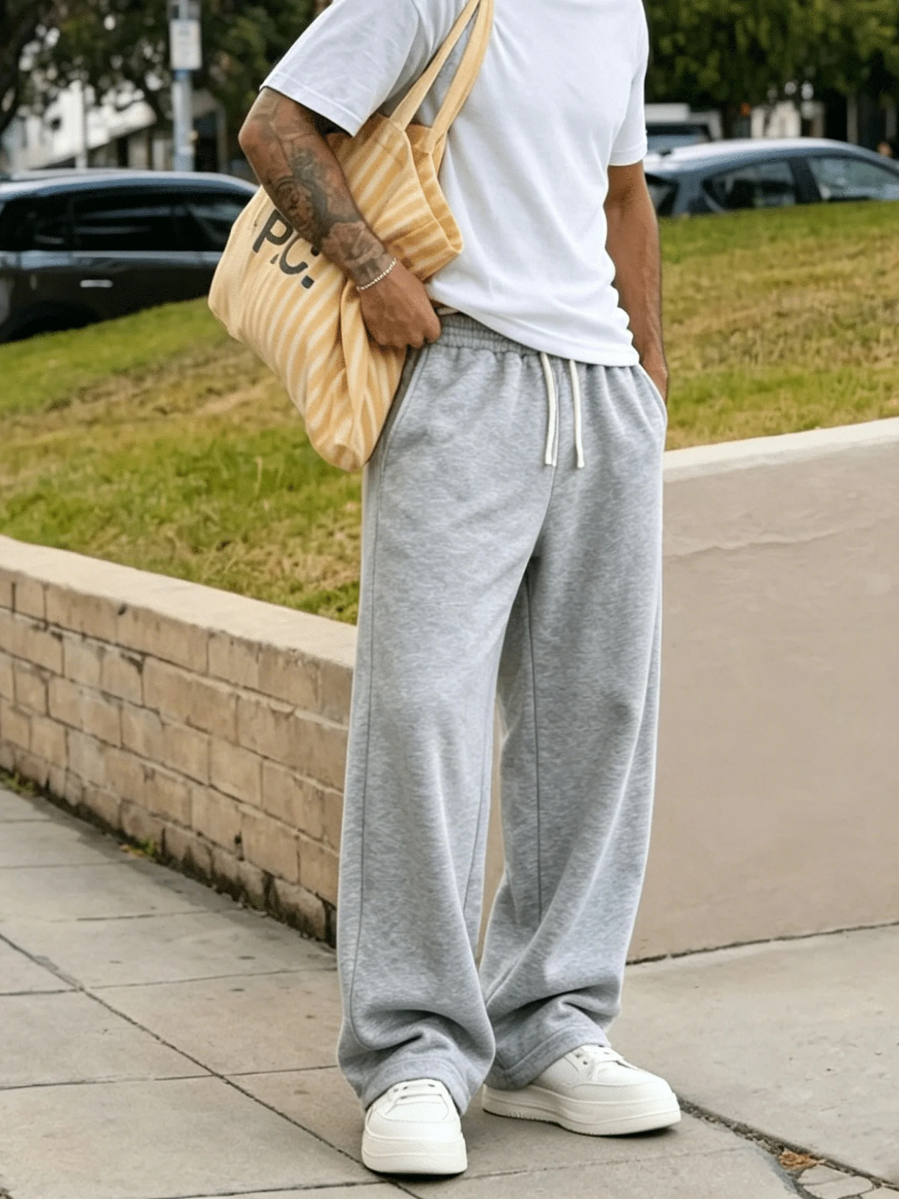 Men's Casual Athletic Pants Loose Straight Leg Design Drawstring Elastic Waistband Casual Stylish and Versatile Sweatpants