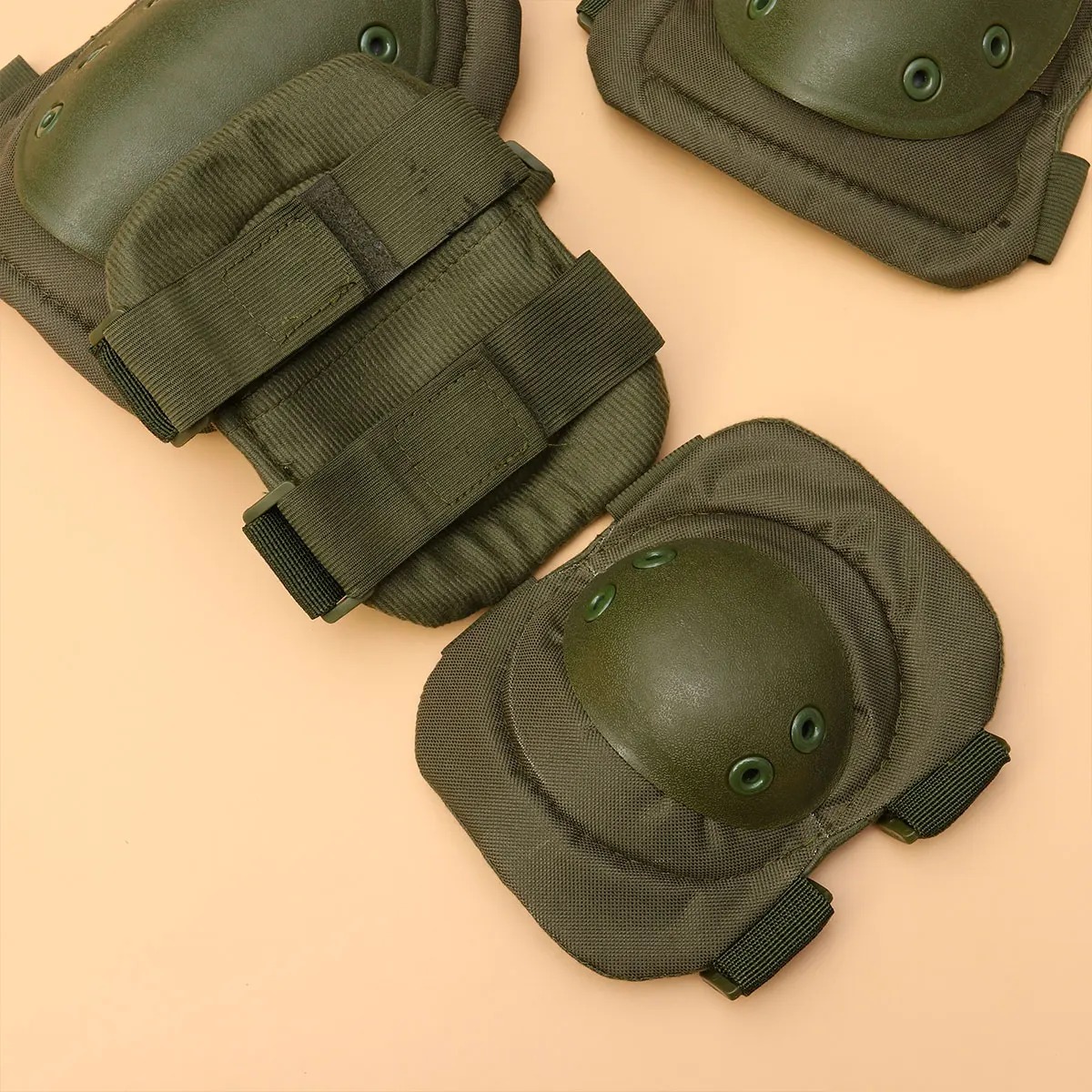 

Sponge Knee Pads Sports Protector Anti-collision Climbing Mud Color Riding Pads Adjustable Brace Knee Protectors
