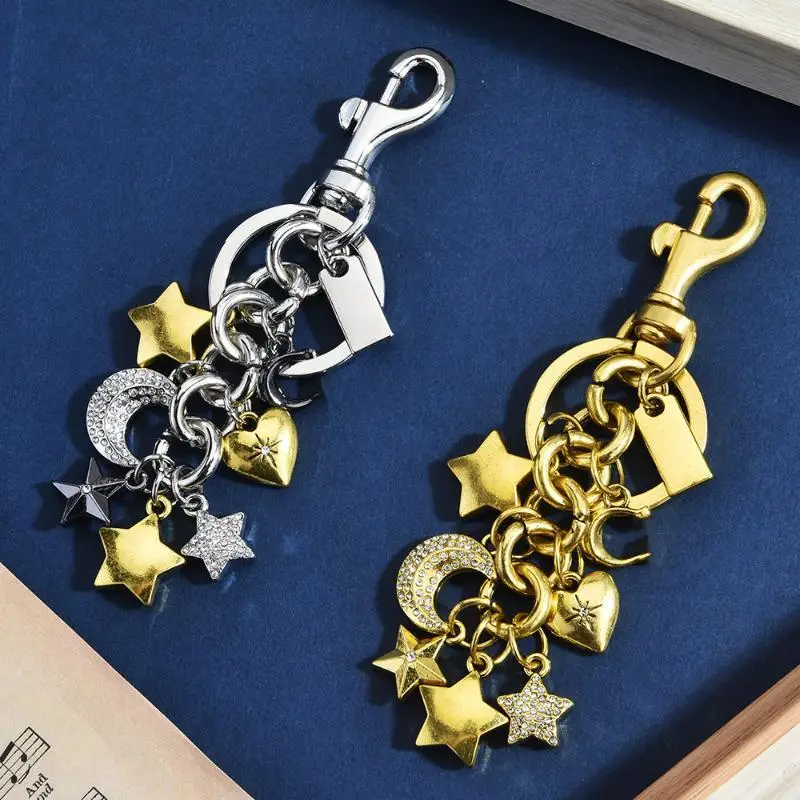 Himmlischer Schlüsselanhänger aus Metallmix mit Mond und Stern, Strass-Taschenanhänger, individuell graviertes ästhetisches Taschenaccessoire, einzigartige Geschenke für Frauen – Detail 4