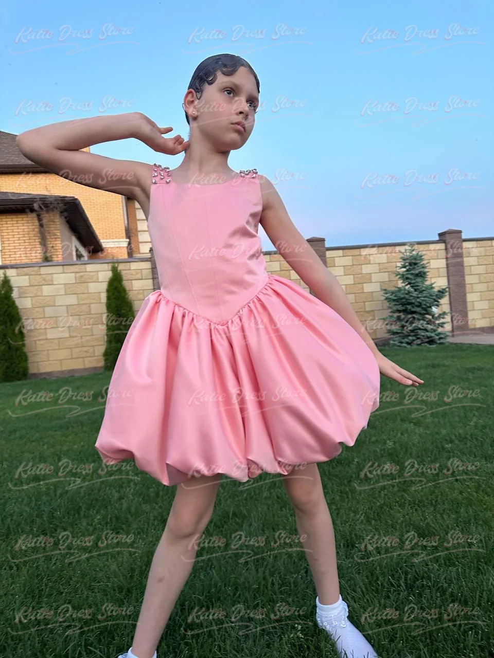 Customized Pink Satin Sleeveless Flower Girl Dress for Wedding Beading Puffy Kids Birthday Party First Communion Ball Gowns