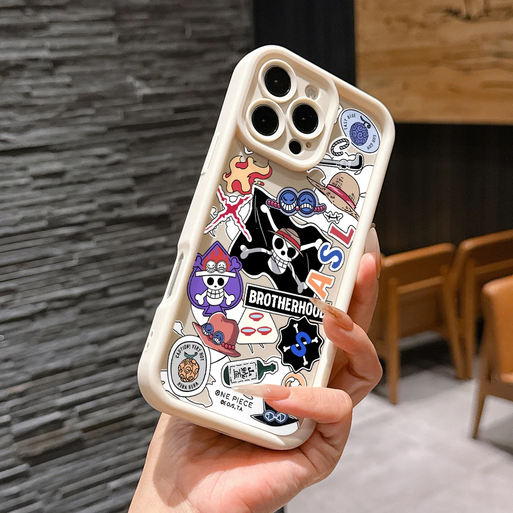 Apple Iphone 16 - ワンピースコラージュ柄のApple iPhone 18 17 17e Air