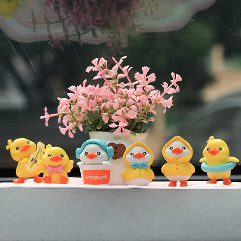 6PCS Cartoon Resin Little Yellow Duck Model Car Center Console Decor Cute Car Ornaments Auto Interior Dashboard Accessories