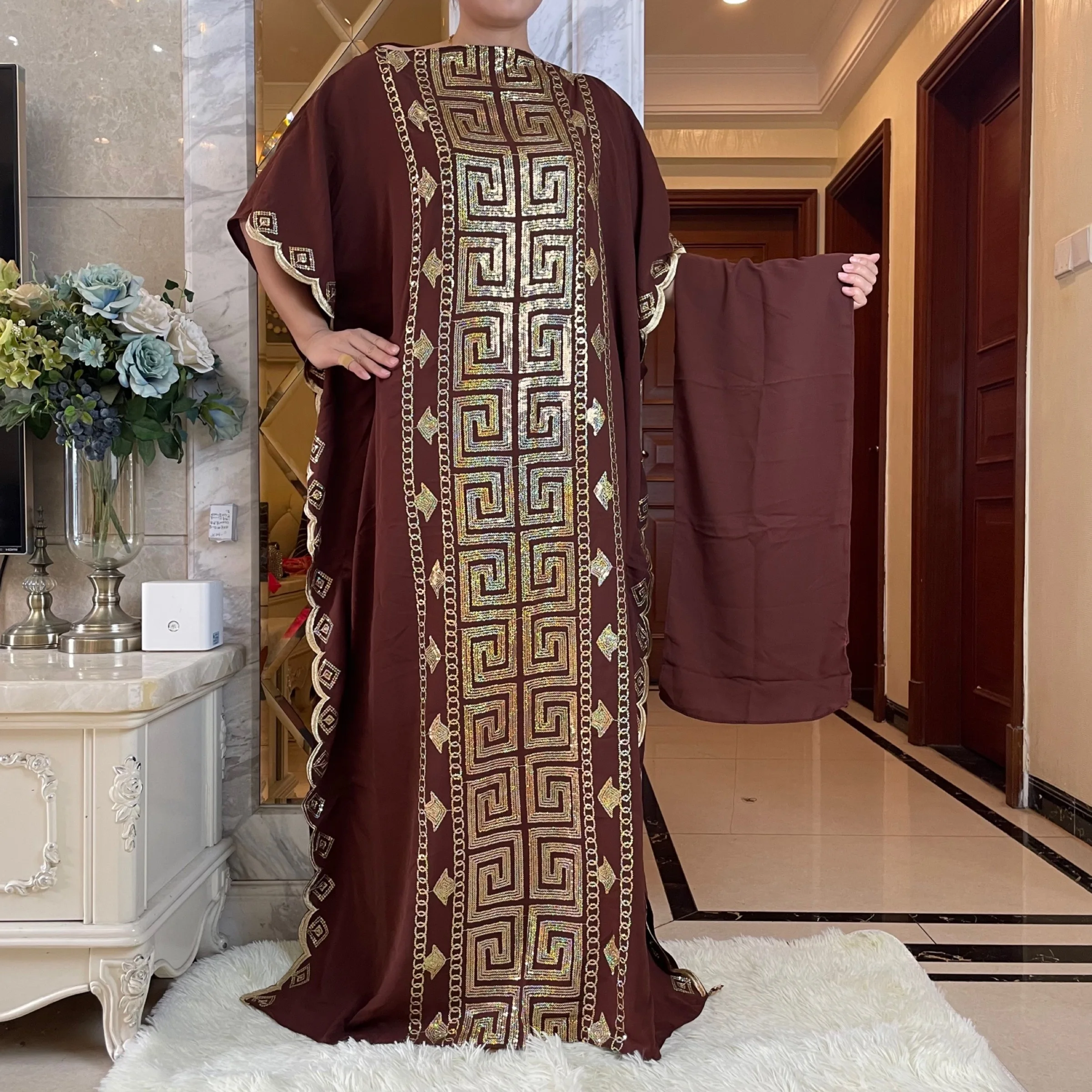 Afrika kadınlar elbise pullu nakış Dubai Femme lüks müslüman uzun elbise kadınlar için Kaftan islam giyim Wth eşarp DR014