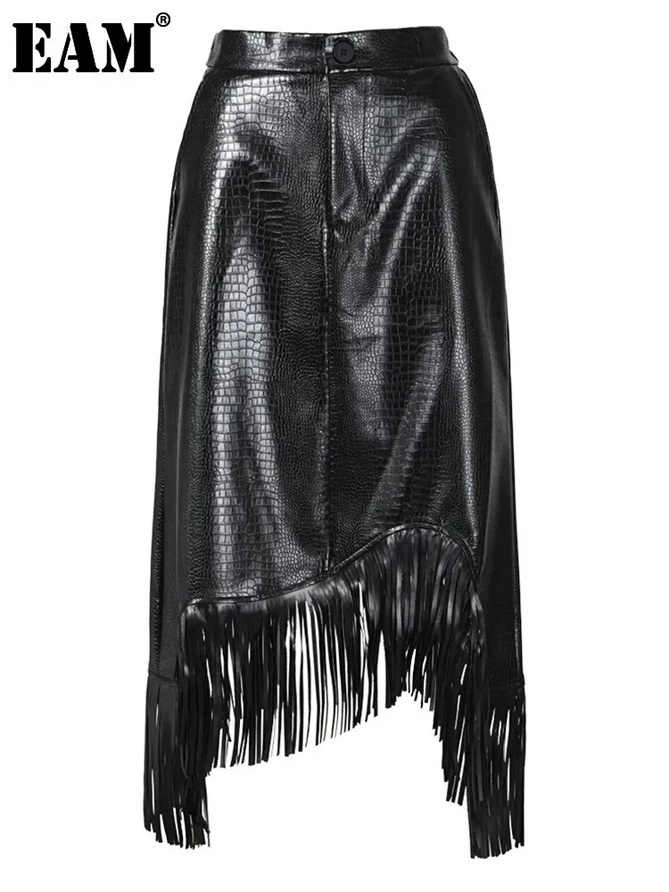 

[EAM] High Elastic Waist Black Pu Leather Tassels Irregular Half-body Skirt Women Fashion Tide New Spring Autumn 2024 1DH1208