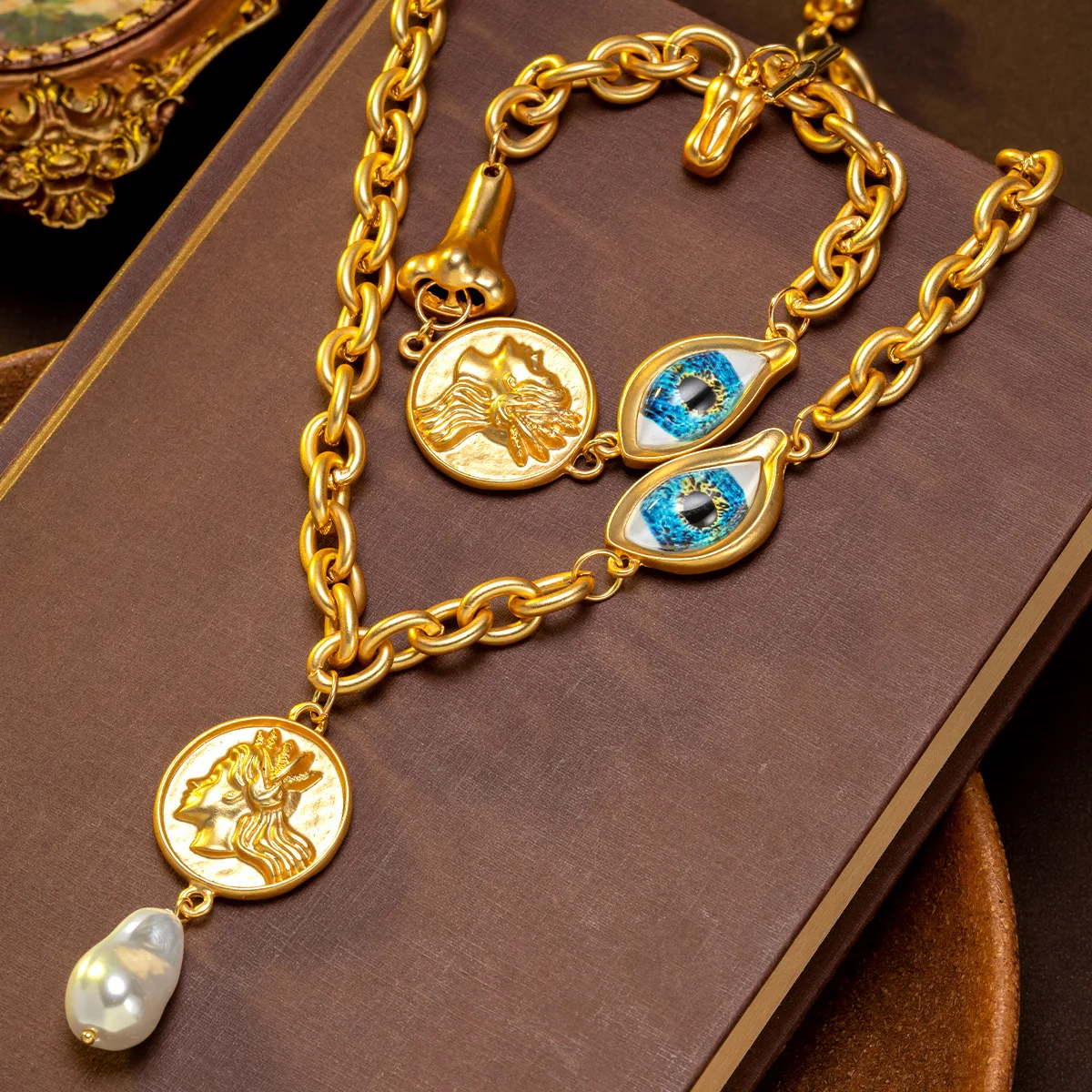 

Vintage High-end Necklace Devil's Eye Design Eye New Necklace