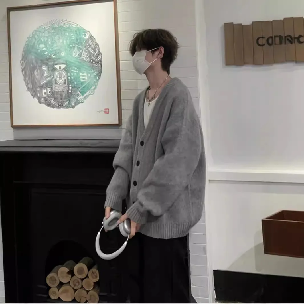 

Unisex Knitting Cardigan 2026 Spring Gray V Neck Knit Sweater Outerwear Men's Stylish Cardigan Autumn Casual Sweater