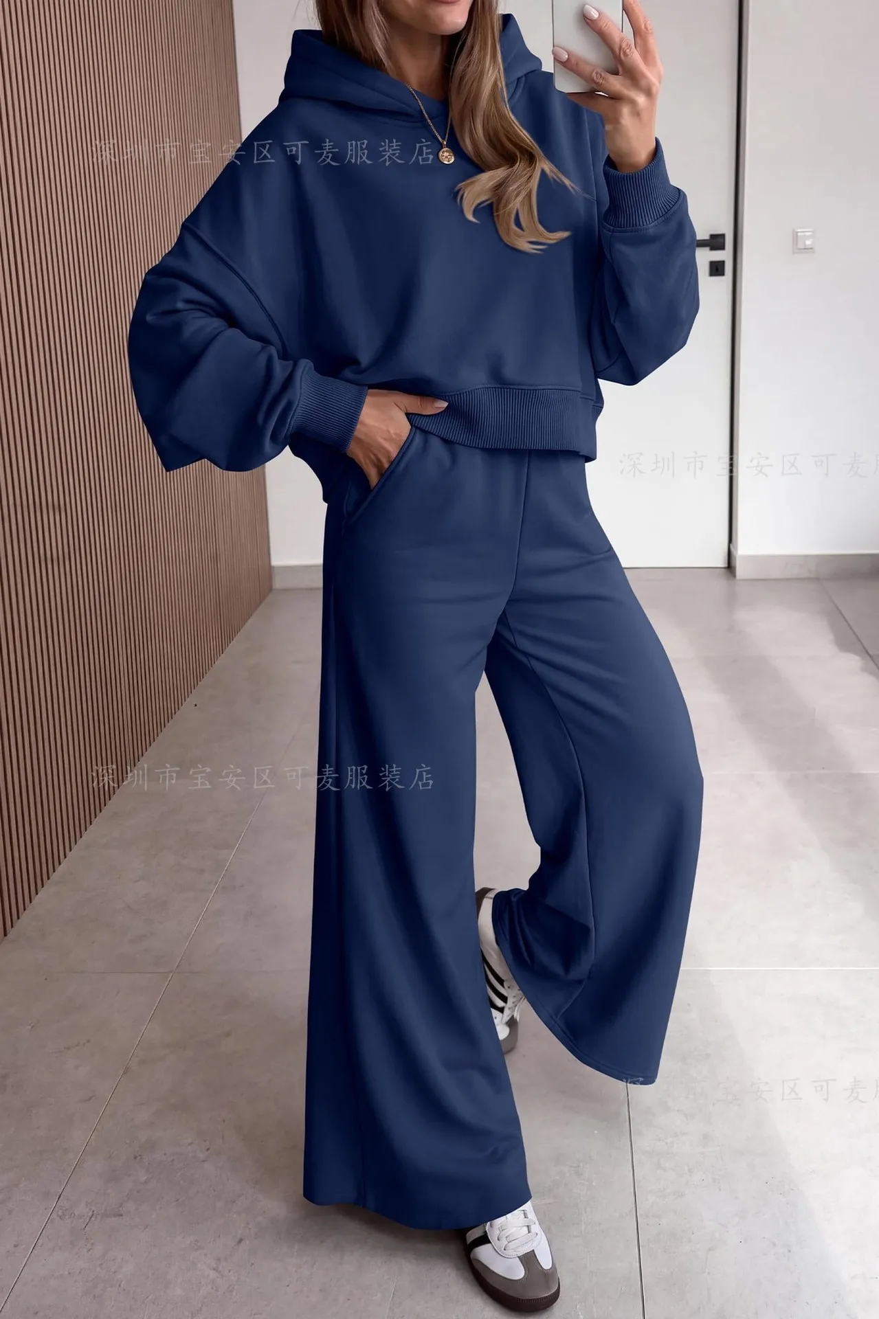 2026 Autumn And Winter Set Women's Oversized Cut Hoodie Long Sleeve High Waist Wide Leg Pants Soft Casual Matching Sportswear view 3