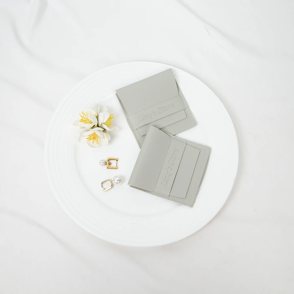 50/100 шт. индивидуальный логотип 8x8 см, серая сумка из искусственной кожи, кольцо, серьги, браслет, кулон, ожерелье, органайзер, подарочная сумка, свадебные сувениры