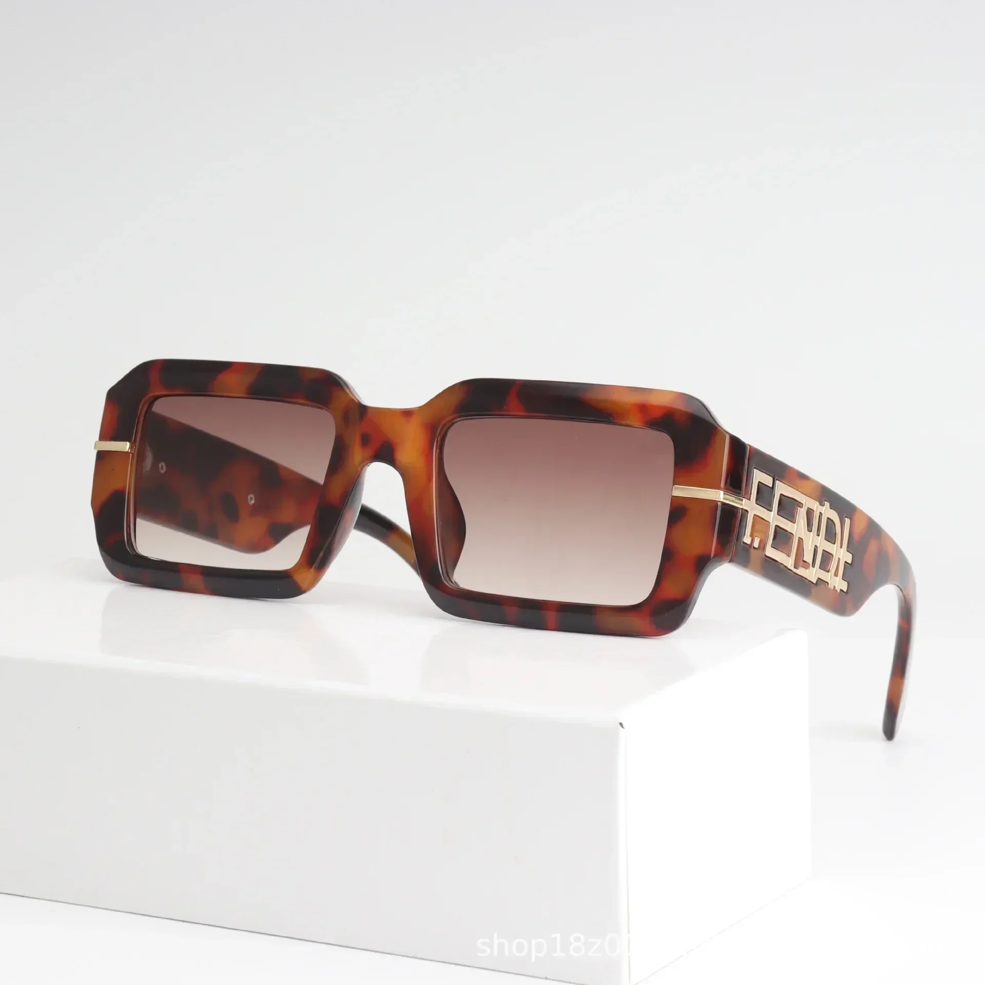 

New European and American Popular Sunglasses, Fashionable Boxy Big Brand Sunglasses, High-end and Classic Sunglasses