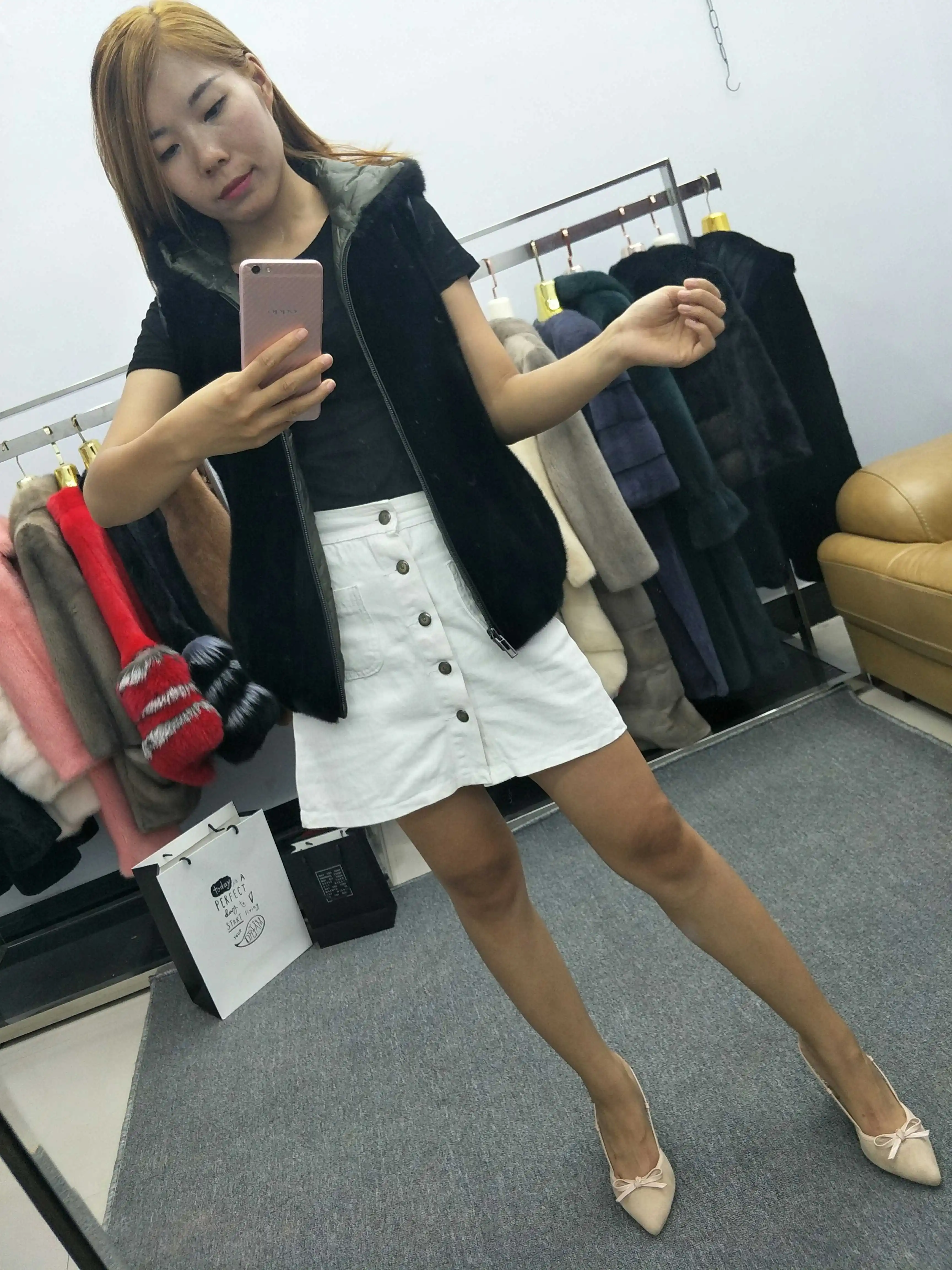 

women's outerwear coats New 2023 mink fur vest outwear with a hood