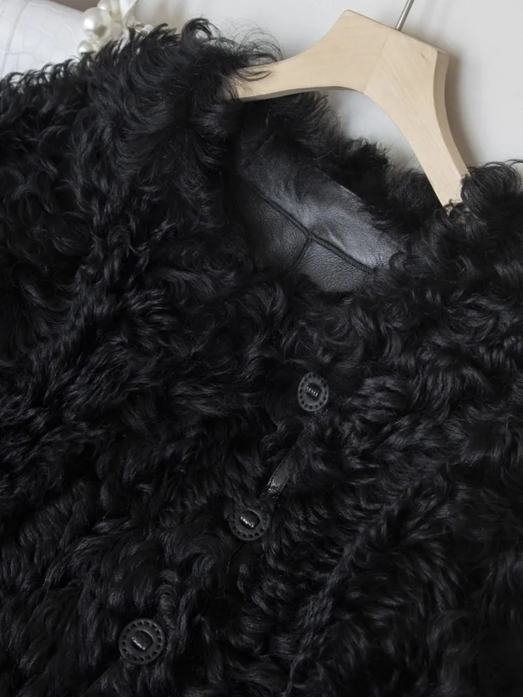 Chaqueta Vintage de invierno con una hilera de botones y cuello redondo para mujer, abrigo de piel de oveja auténtica, abrigo cálido para fiesta, abrigo holgado negro de lana Natural