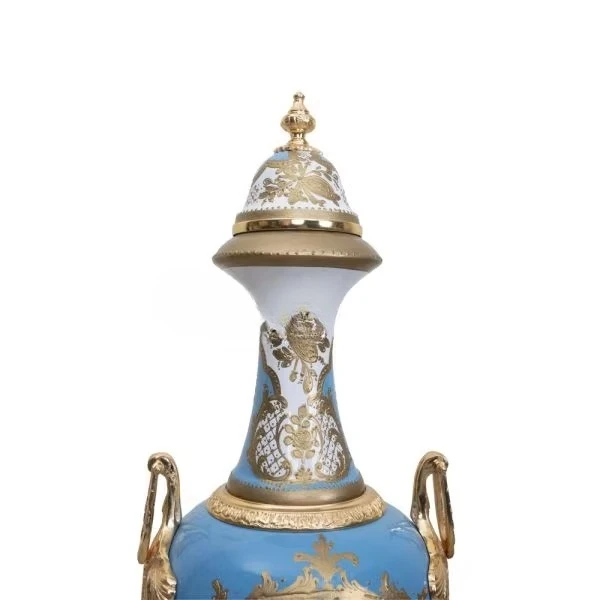 مزهريات مزينة بالنحاس والبورسلين العتيق، مناظر طبيعية مرسومة يدويًا، تفاصيل تصميم مستوحى من الطراز العتيق، فاخرة