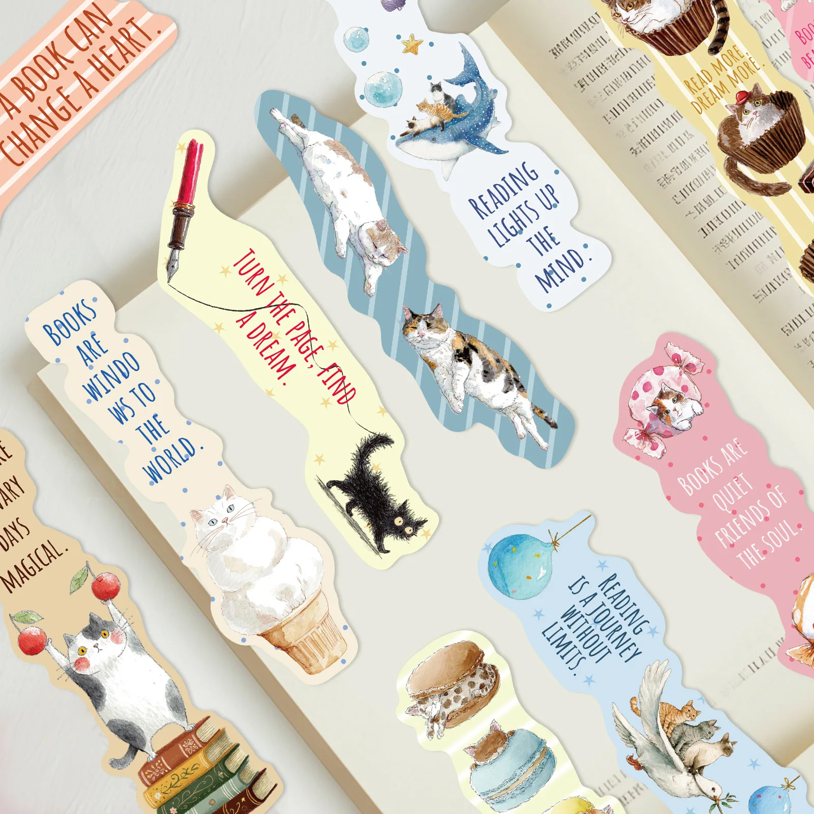 30 cartoon cat-shaped bookmarks, cute and adorable pet English quotes page clips, student reading marker cards