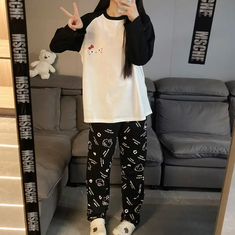 طقم بيجامة هالو كيتي النسائية القطنية للخريف والشتاء بأكمام طويلة ورقبة دائرية للاستخدام الخارجي، ملابس مريحة للمنزل