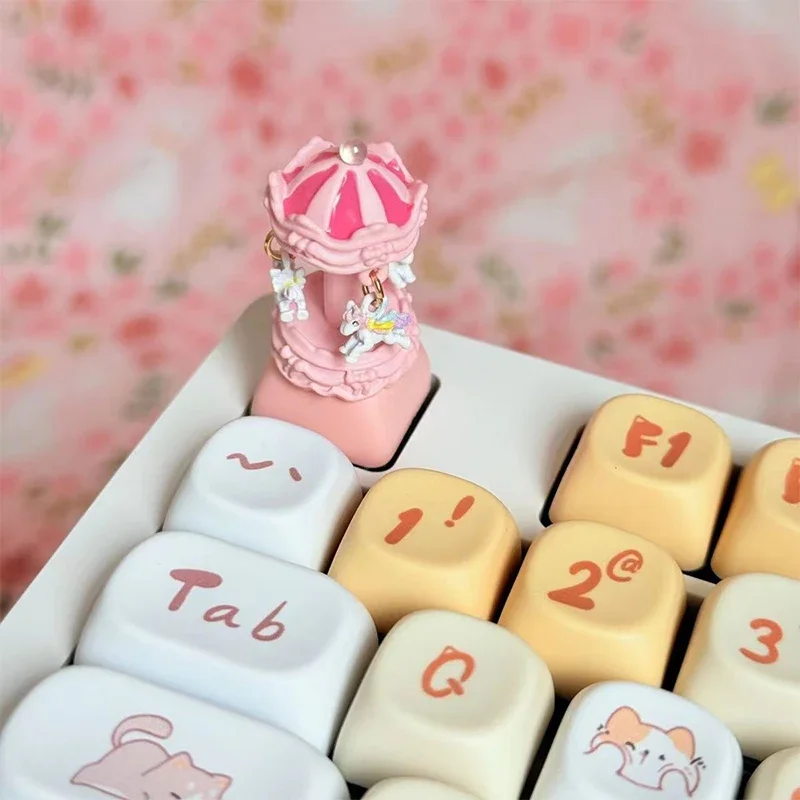 Creative Pink Carousel Keycaps Original Customised Delicate Cute keyboard Caps Decoration For Mechanical Keyboard