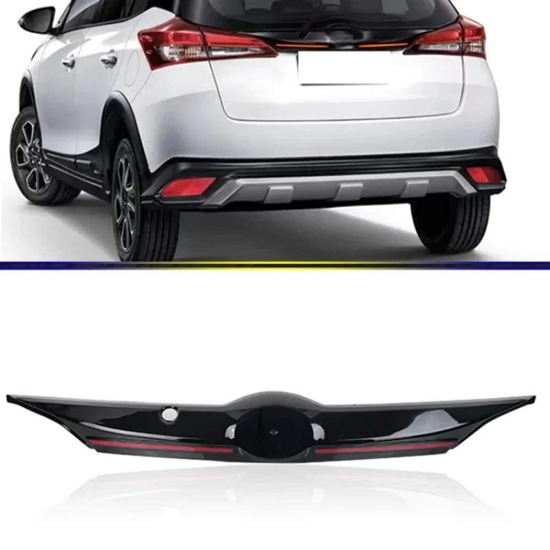 

For Toyota Yalis 2017-2023 LED Rear Trunk Light Running Tail Lamp Brake High Bright Flowing Turn Signal Rear Through Lights