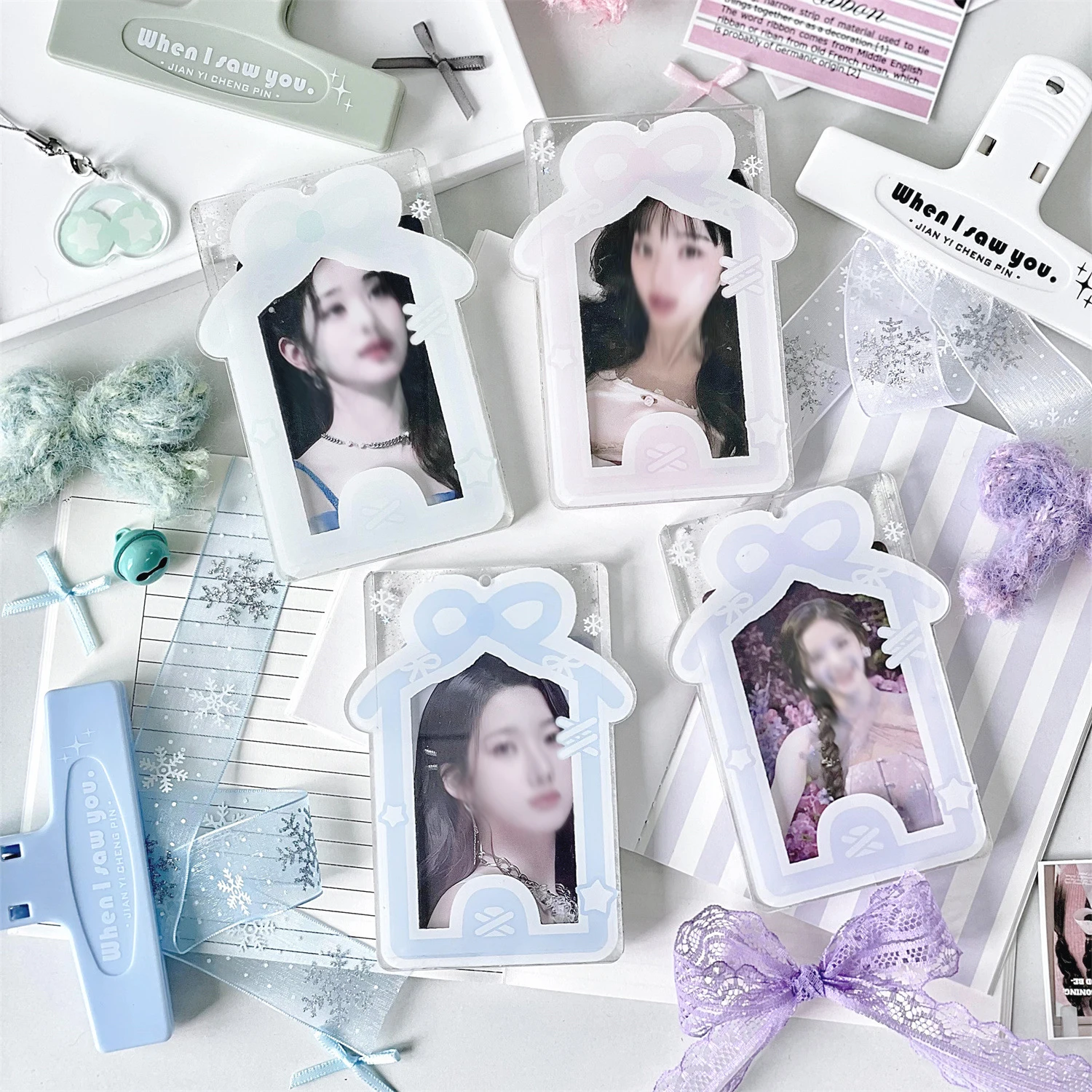 حامل بطاقات الصور على سطح الطاولة من الأكريليك Kpop إطار عرض DIY إطار صورة قائم لمحبي موسيقى البوب