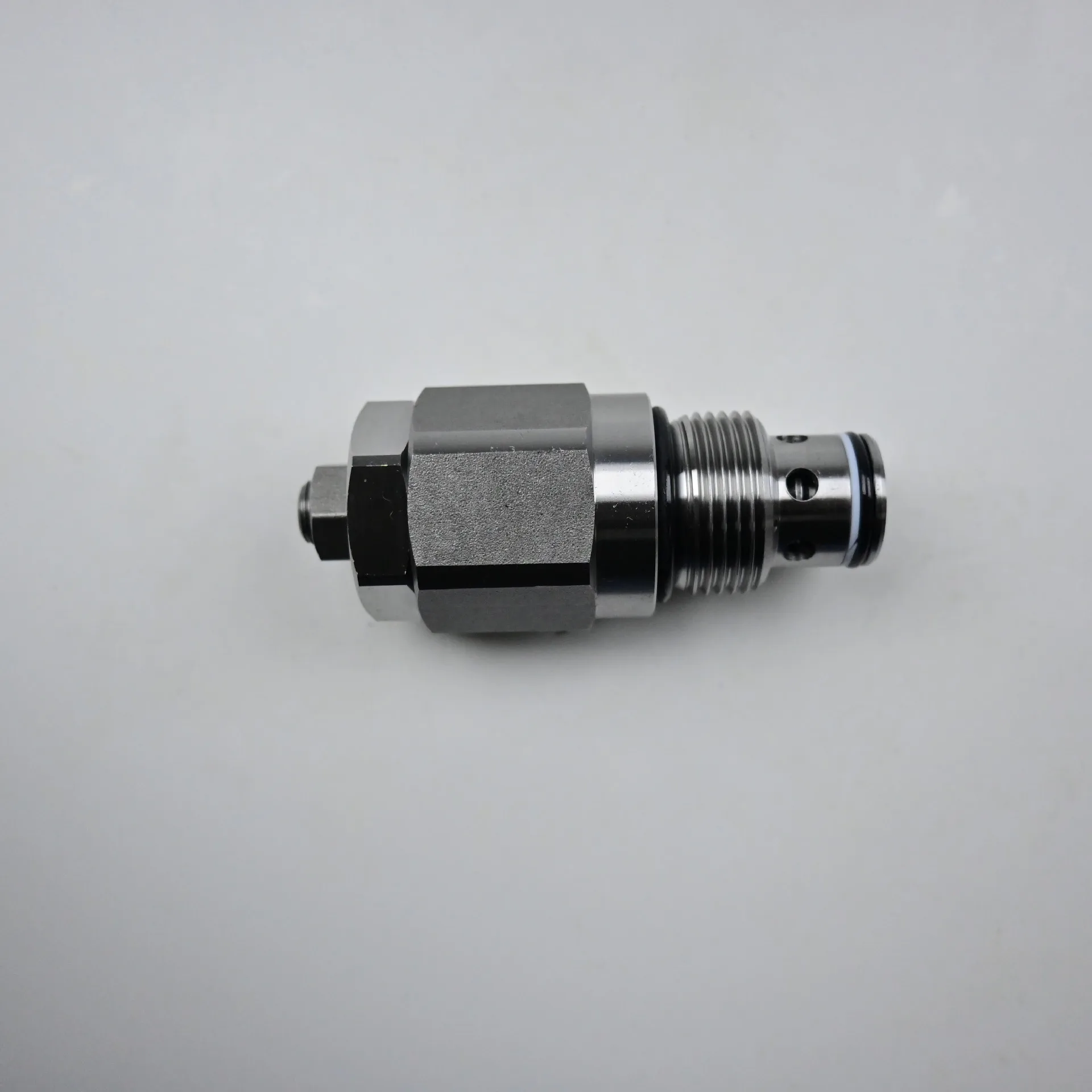 

ZAX450 Secondary Gun Hydraulic Breaker Accessories Are Suitable for Excavator Modification To Wear-resistant Cast Steel