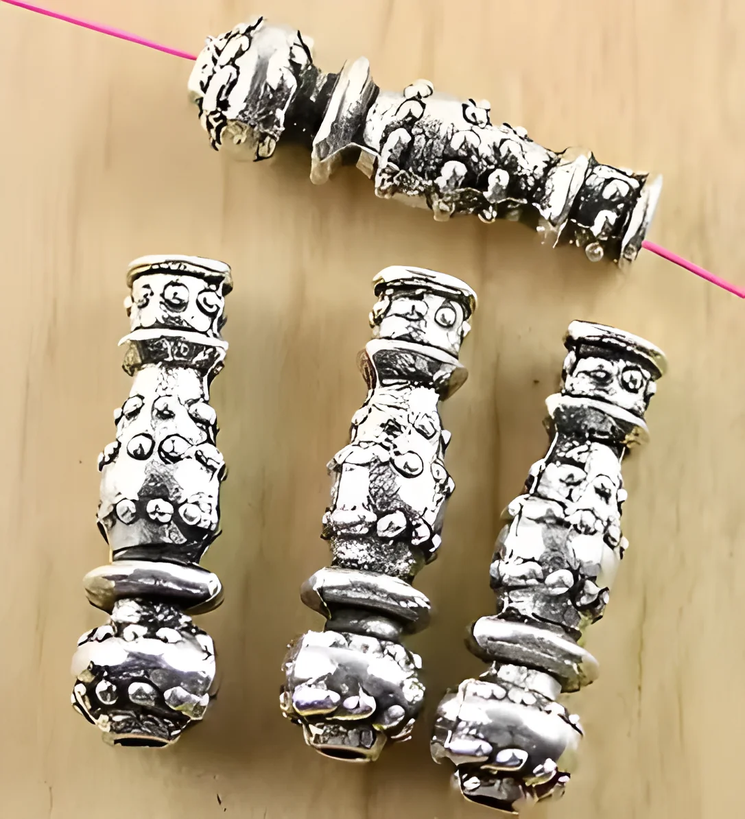 

20pcs 22x7mm ,hole2.4mm Alloy spacer beads tibetan silver vase shaped for jewelry findings HWH0330