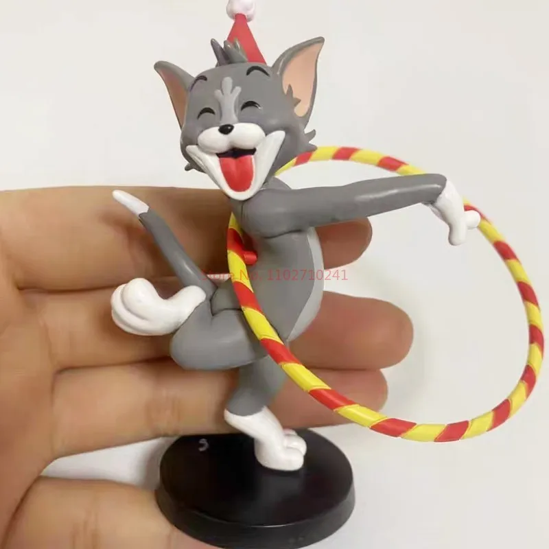 Miniso serie de circo Tom y Jerry, adornos de decoración de escritorio, modelo de colección de Anime, dibujos animados de vacaciones, regalo de cumpleaños, juguete lindo