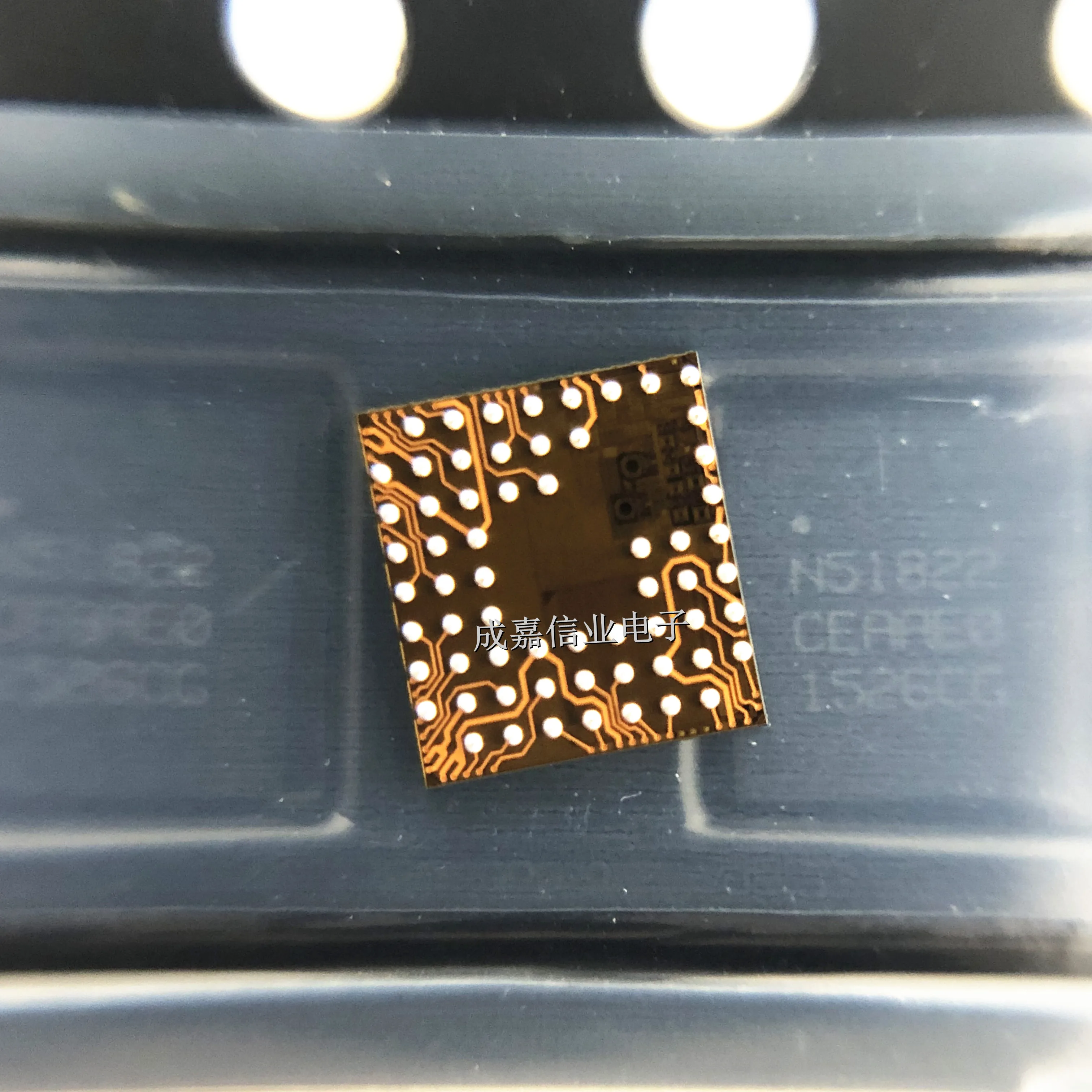 10pcs/Lot NRF51822-CEAA-R7 WLCSP-62 MARKING;N51822 CEAA RF System on a Chip - SoC Bluetooth Low Energy 2.4GHz Transceiver
