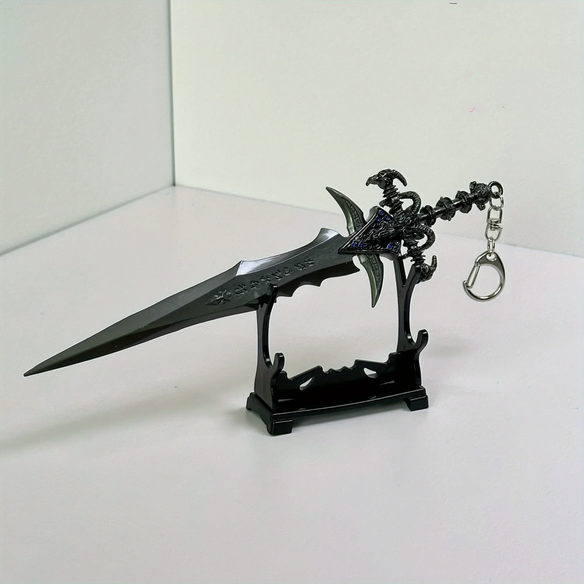 9.8インチ ワールド・オブ・ウォークラフト フロストムーン メタル刀剣 忍者ナイフ オリジナル セイバー刀剣 コスプレアクセサリー 小道具 おもちゃ