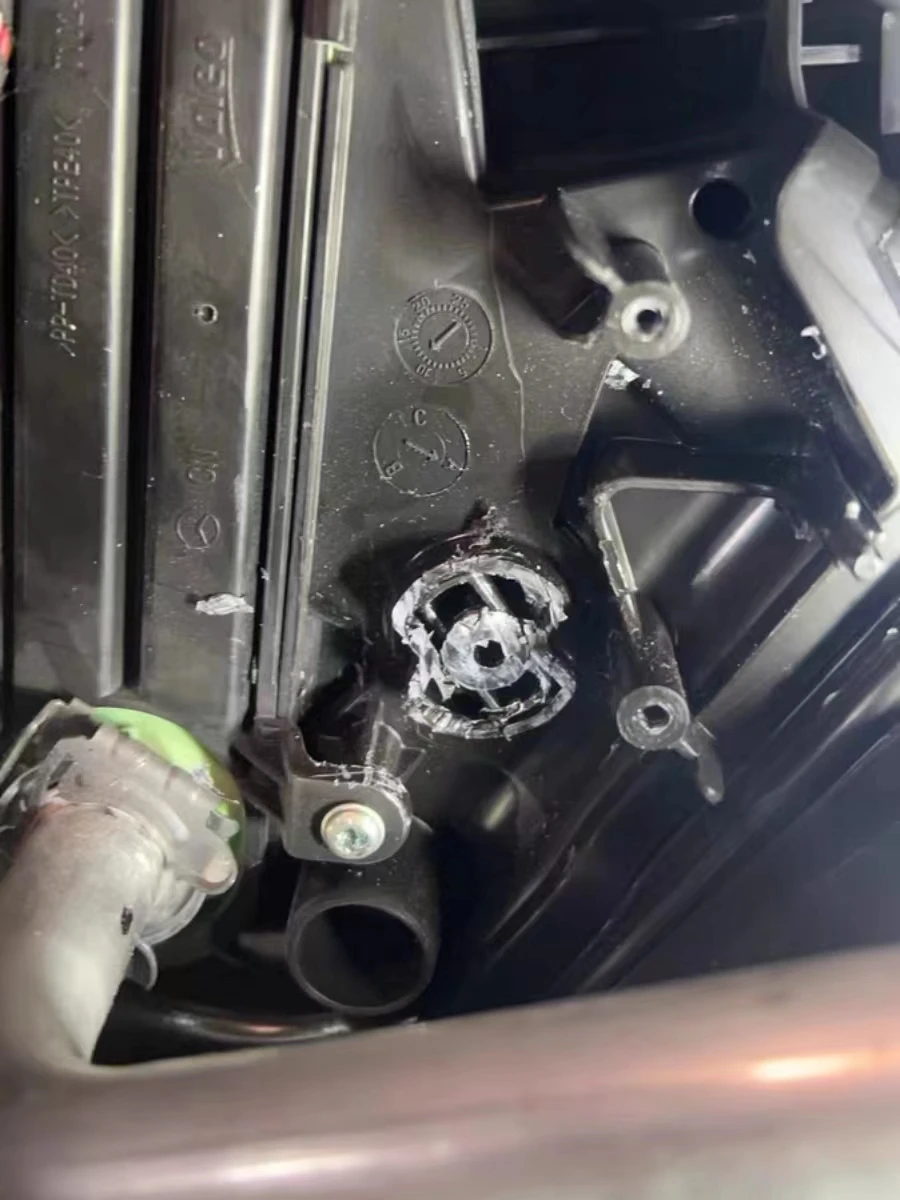 1 STKS 2058306800   Verdamping doos beugel Voor Mercedes Benz W205 W253 C180 E300 GLC260 Heater Air Distributeur Reparatieset