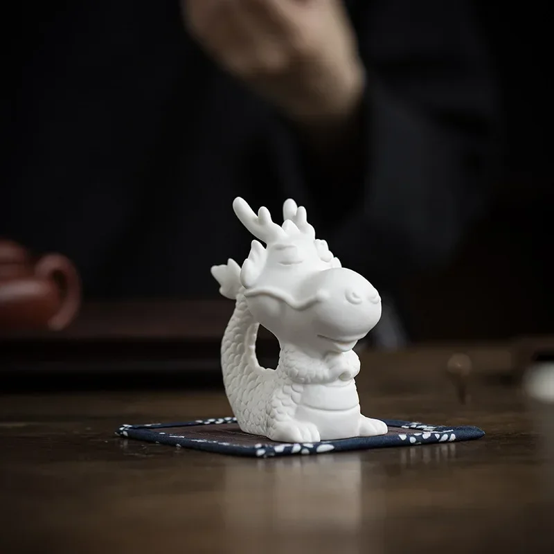Creative White Porcelain Zodiac Dragon Mascot for Attracting Wealth Home Tabletop Tea Pet Decoration Handicrafts
