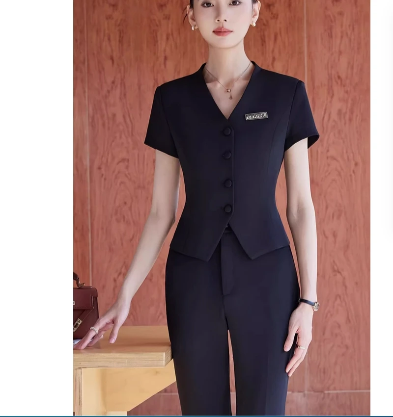 Completo da donna a maniche corte di fascia alta, design sottile, centro reception professionale per hotel, gioielleria, abiti da lavoro