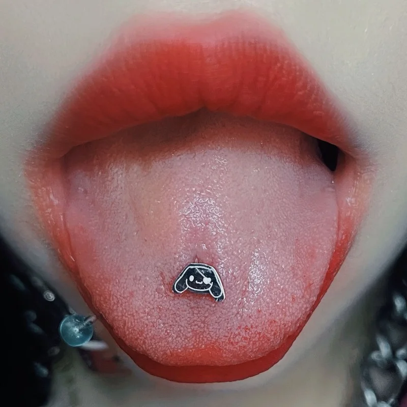 Kuromi Tongue Nail Cute Cinnamoroll My Melody Acciaio al titanio Tongue Nails Sexy Hip Hop Y2K Piercing Body Studs Gioielli penetranti