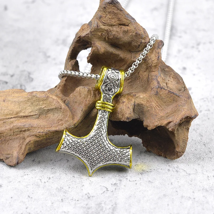 Fashion trendy cool new Nordic style Thor hammer necklace personalized hip hop versatile long pendant jewelry