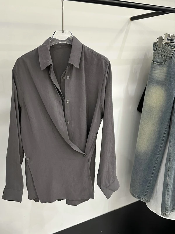 

Асимметричная модальная рубашка женская с длинным рукавом, на пуговицах сбоку, весна 2026, модный минималистичный стиль, дышащая, комфортная, однотонная