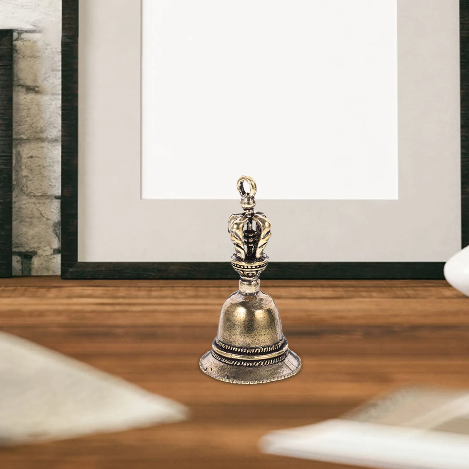 

Hand Bell Ergonomic Handle Loud Clear Sound Home Decor School Teaching Equipment Party Hotel Desk Ornament Vintage Portable