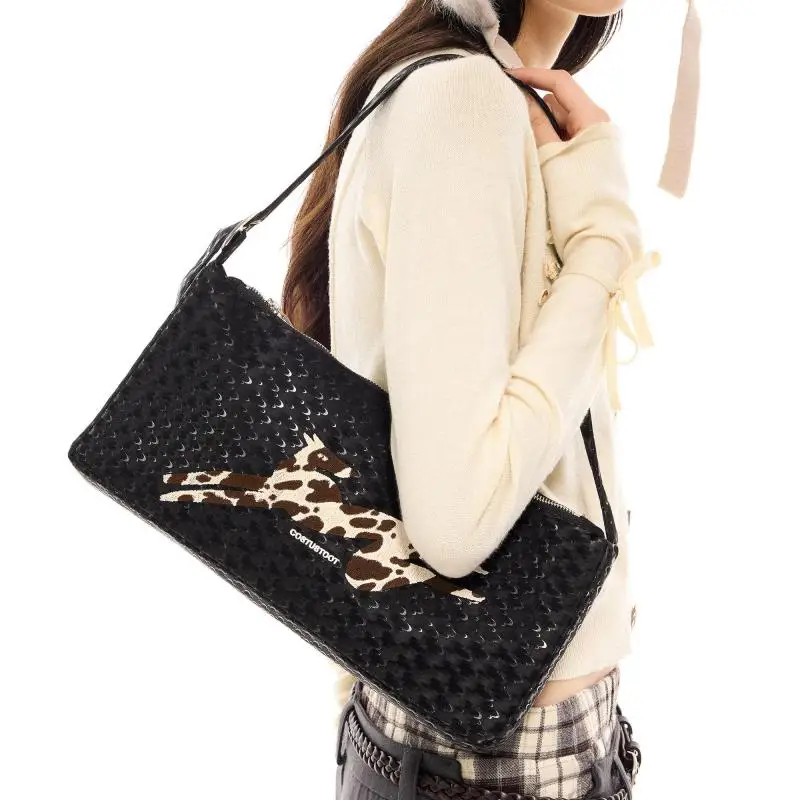 

European/American Fashion Patent Leather Glossy Cartoon Pattern Embroidered Women Bag Personalized Square Shoulder Crossbody Bag