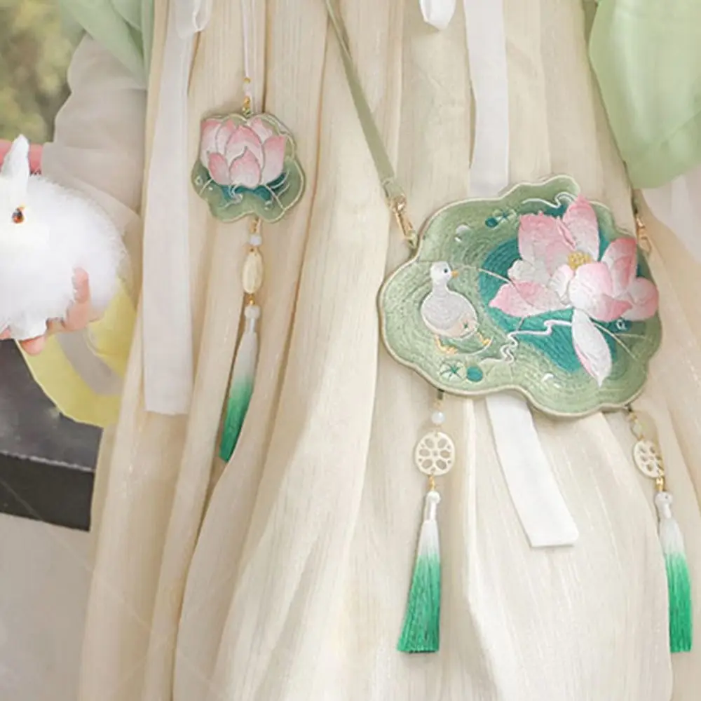 

Sweet Embroidery Lotus Shoulder Bag Hanfu Accessories Handmade Chinese Hanfu Bag Retro Elegant Ancient Style Messenger Bag