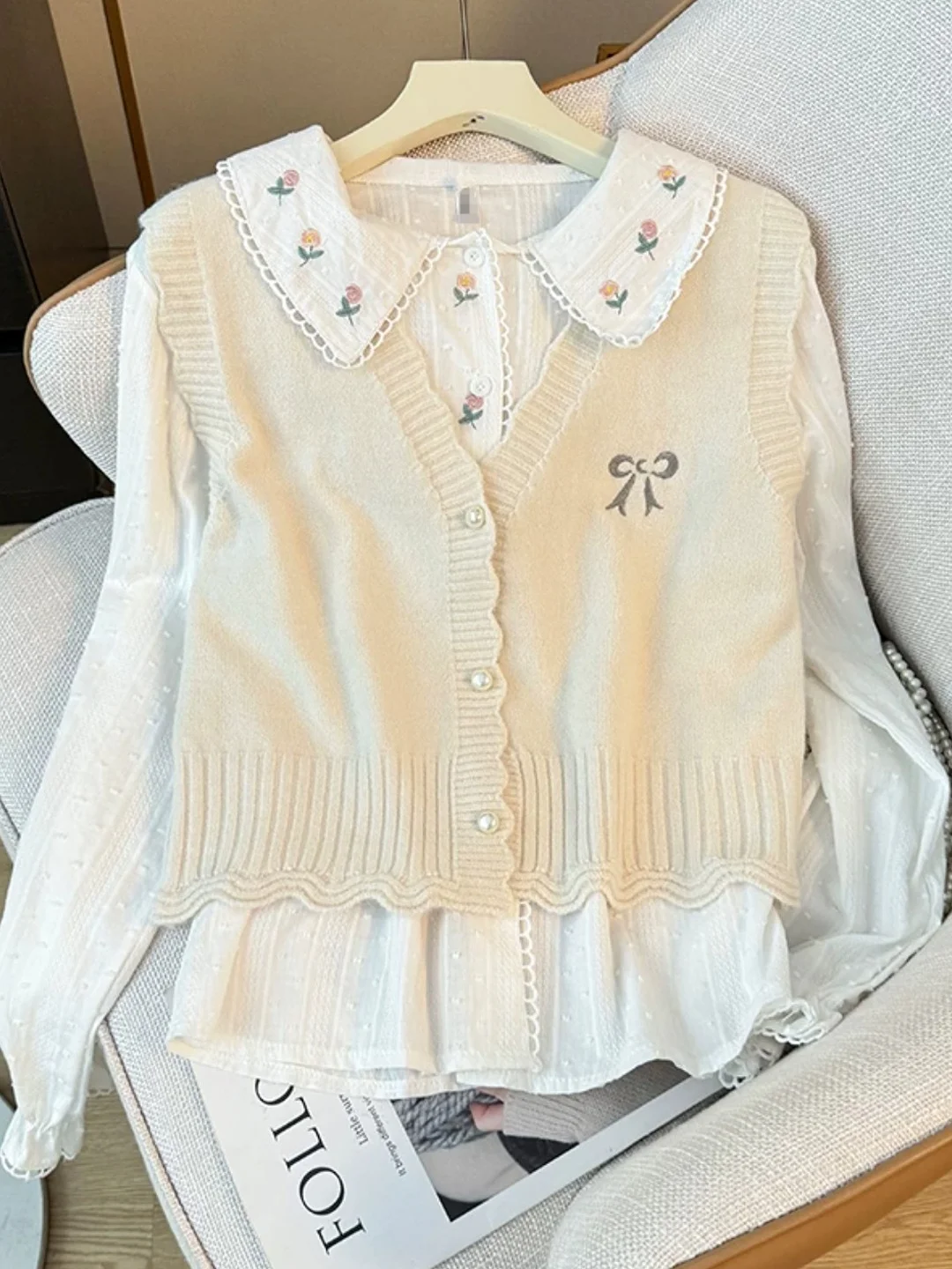 Women's Knitted Vest Top Sleeveless Open Cardigan Layering Fashion Spring Autumn New Pearl Embellished Sweater Shoulder Pad