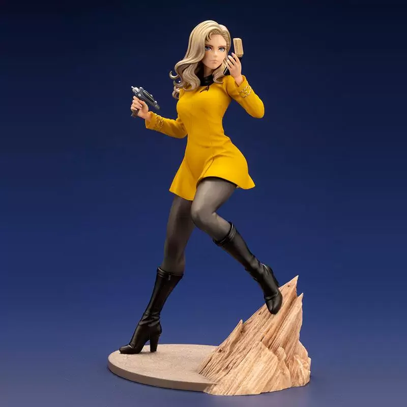 

22cm Star Trek Commander Pvc Standing Posture Girl Action Figure Desktop Ornament Decoration Model Toy Statue Doll Surprise Gift
