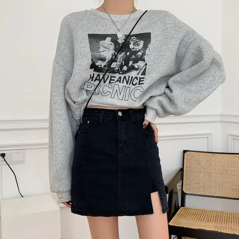 

Black Slit Denim Half Body Skirt. New Fashionable Solid-color Stretch A-line Bag Denim Skirts for Women in Autumn and Winter
