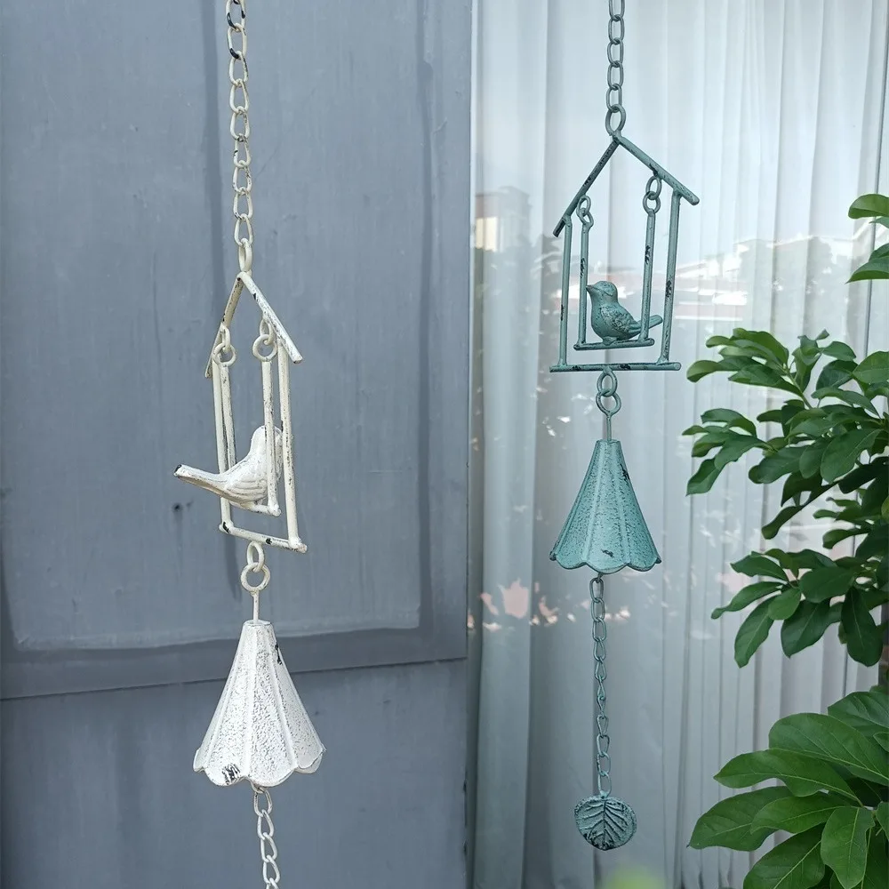 Make Old Cast Iron Bell Pendant Wind Chimes. Retro Hand-operated Doorbell Hanging Piece. Retro Villa Garden Decoration.