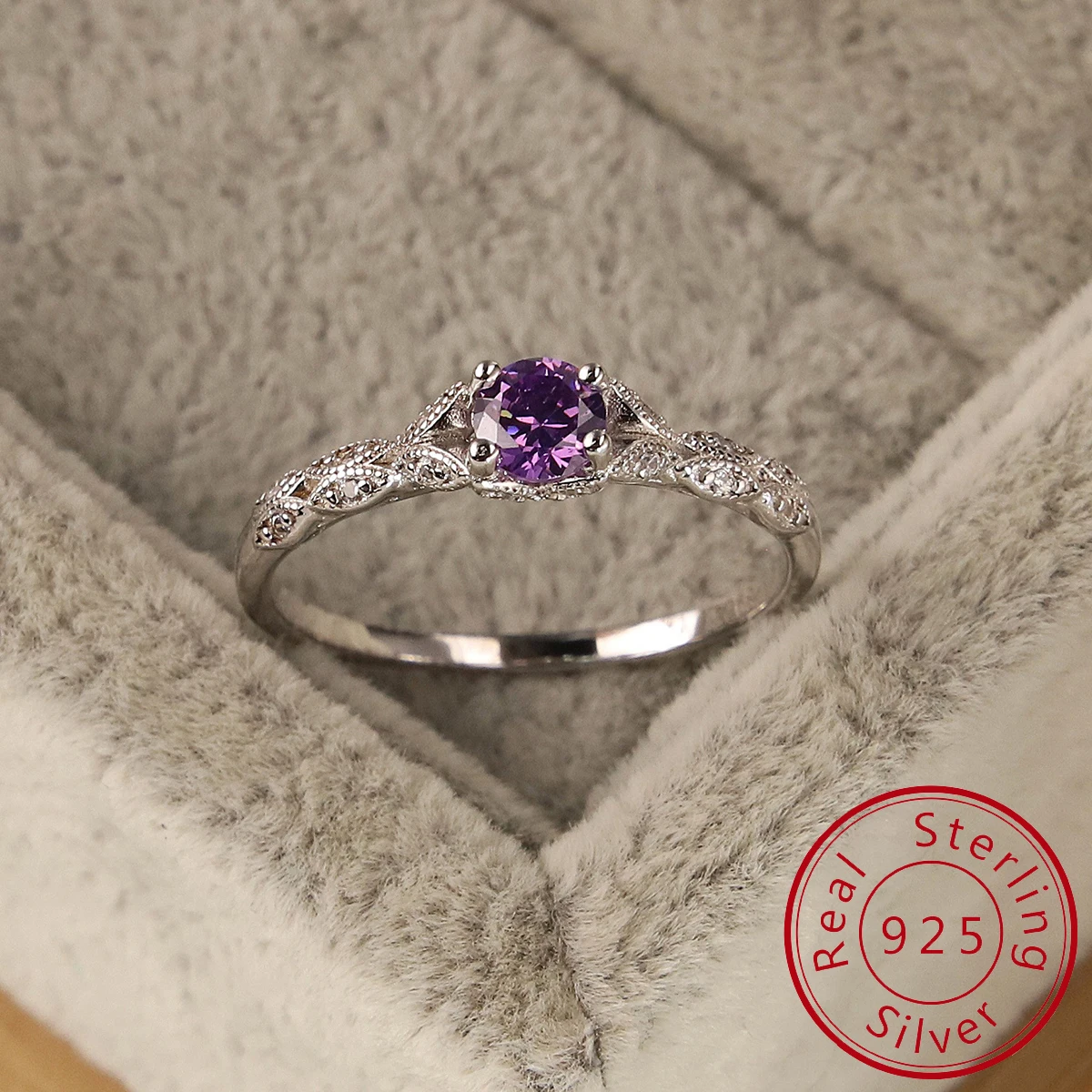 

Кольцо из стерлингового серебра 925 пробы с фиолетовым муассанитом, классическое, повседневное, для работы, свадебный аксессуар, хит продаж