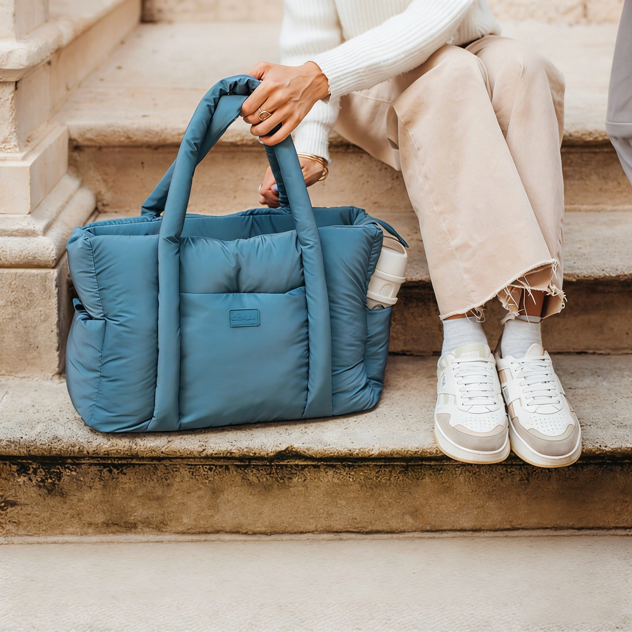 

Paris Cloud Bag Multifunctional Large Capacity Portable Insulated Bag for Maternity Travel Outdoor Use