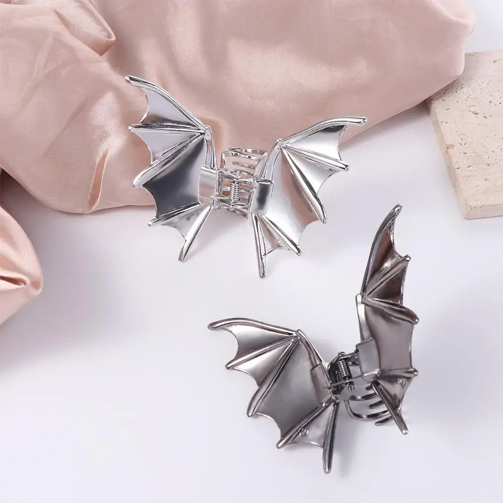 

Funny Y2k Bat Claw Clip Korean Style Shark Clip Bat Wing Hair Claw Barrettes Crab Clip Bat Hairpin Halloween
