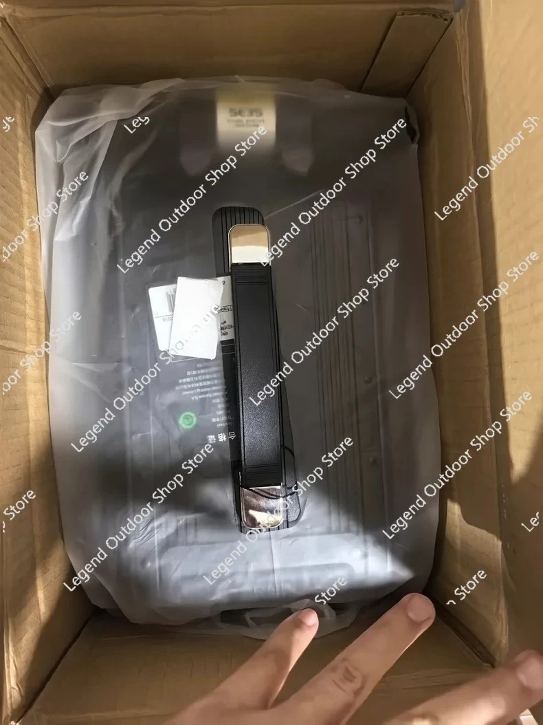 

Electric suitcase, 20inch SE3S black, 3C battery can be taken on flights, more styles and colors available