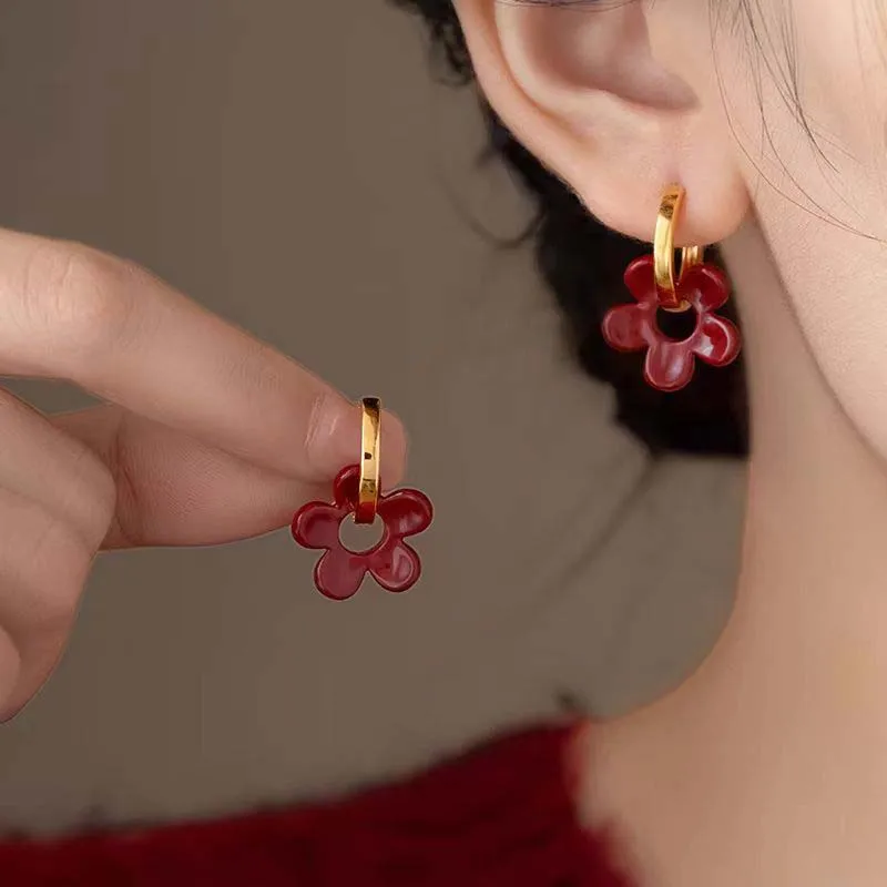 Vintage Red Glazed Flower Hoop Earrings for Women Girls 2024 New Trendy Design Petal Temperament Earrings Jewelry