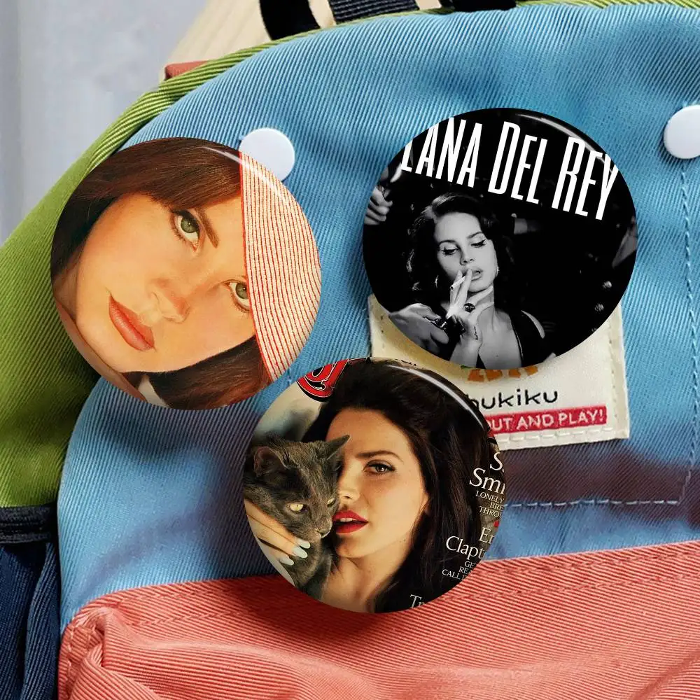 Grammy Classic Music L-Lana D-Del Rey Round Button Pins Slogan Creative Brooches Backpack Clothes Decoration Fashion Cartoon