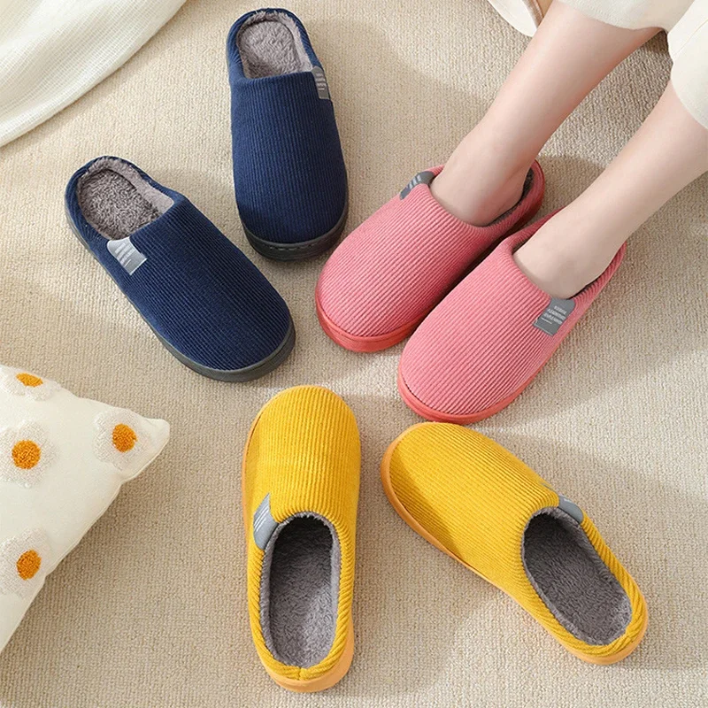 Zapatilla de casa clásica para mujer, pantuflas peludas de invierno cálidas de piel de felpa antideslizantes para interiores, calzado para