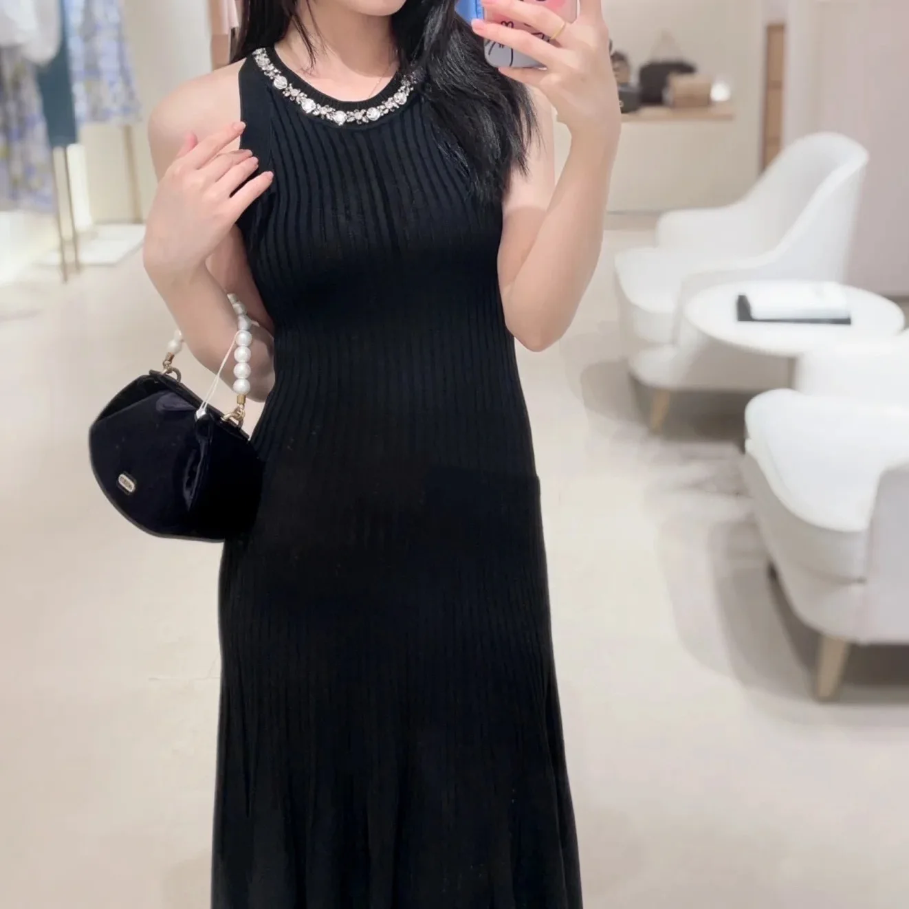 2024 Women Black Knitted Round Neck Dress Diamond French Style Grand Holiday Party Ladies Robe