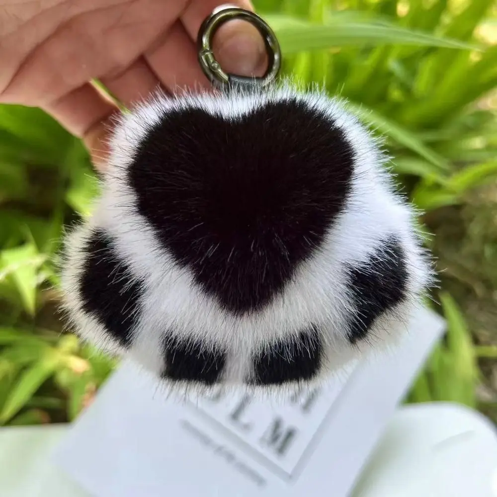 Kawaii Cute Cat Paw Keychain Fluffy Animal Paw Car Key Ring Soft Couple Keychain New Year Gift