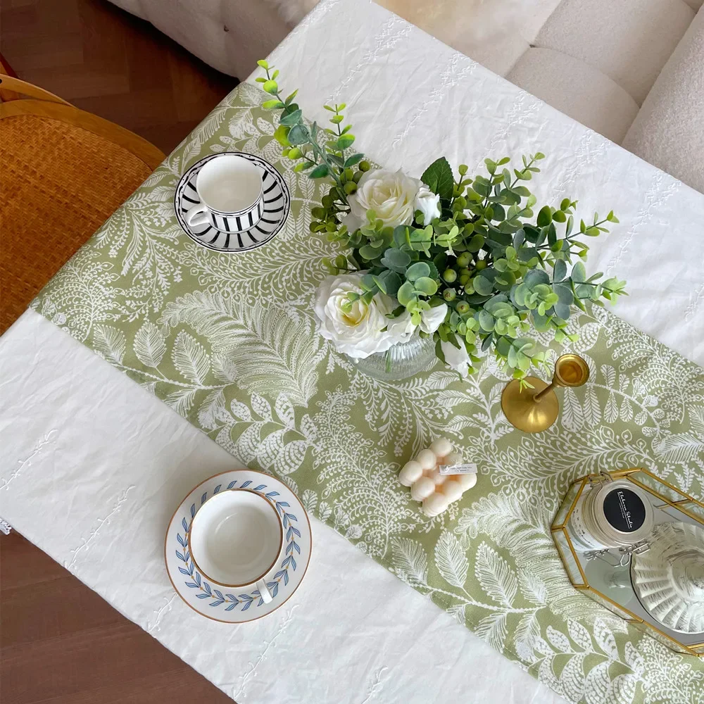 Spring Pastoral Style Table Runner with Waterproof Green Plant and Flower Print for Home Decoration Coffee Table Decor Mariage